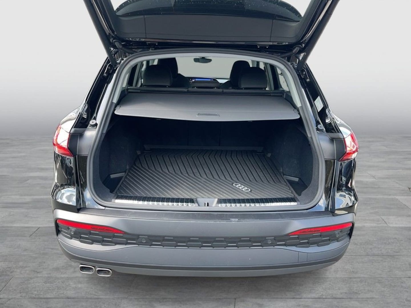 Bild über Audi Q5 SUV TDI quattro 150 kW S tronic - für weitere Informationen kontaktieren Sie den Audi Partner