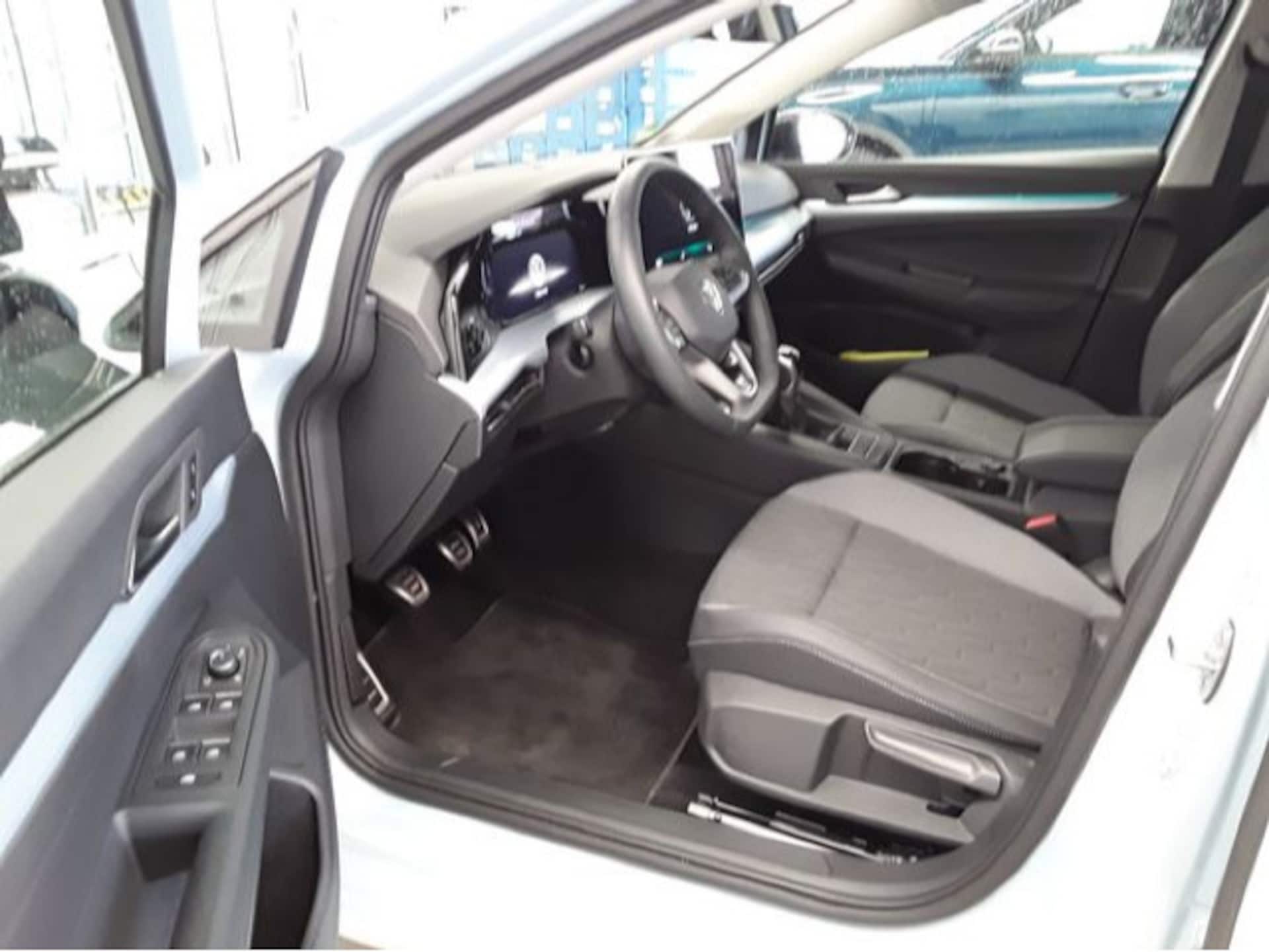 Volkswagen Golf Life