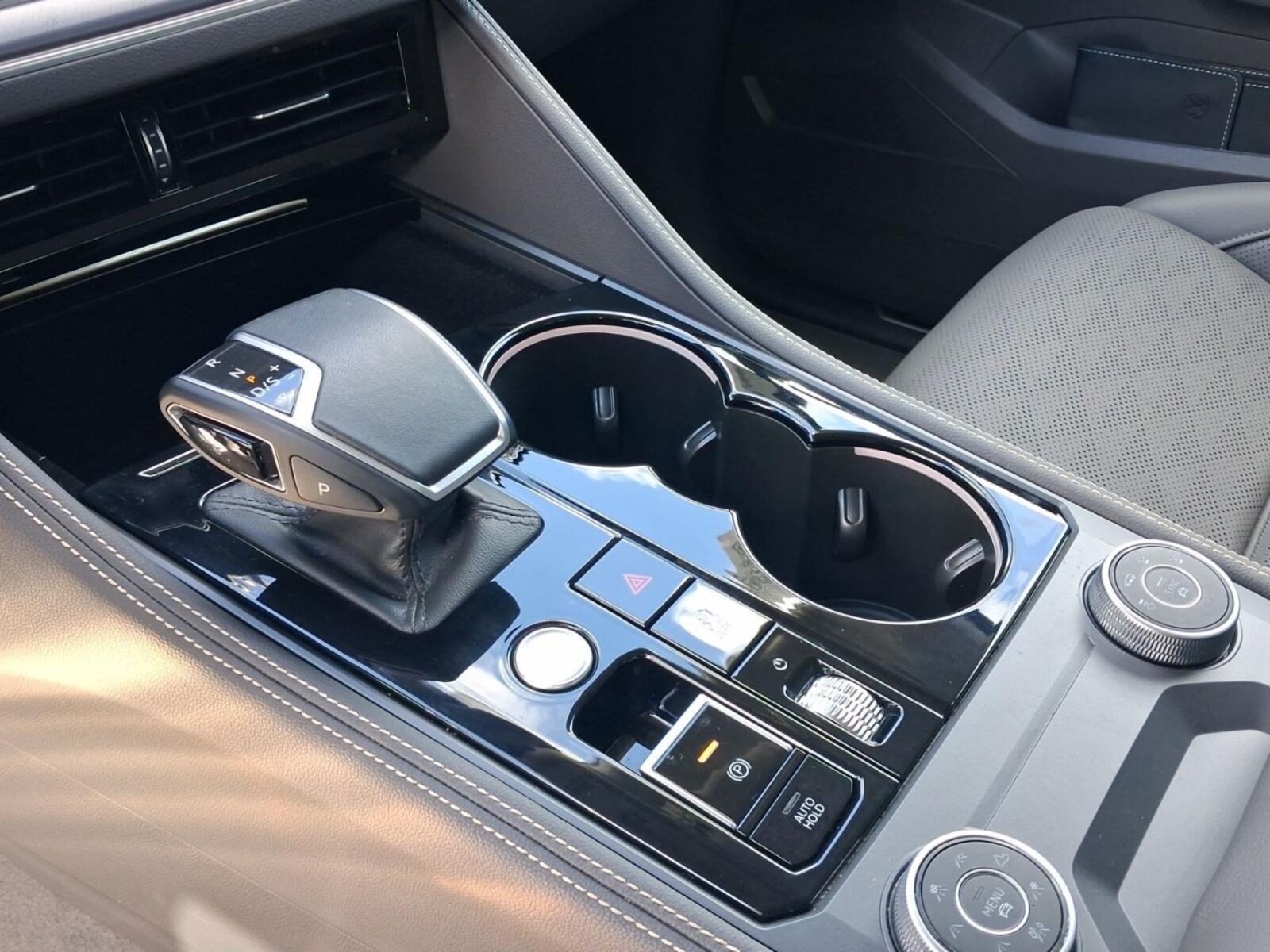 Volkswagen Touareg – Bild 11