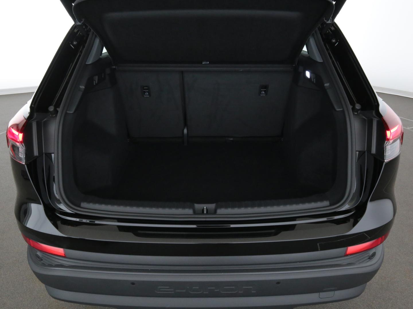 Image about Audi Q4 e-tron 40 e-tron