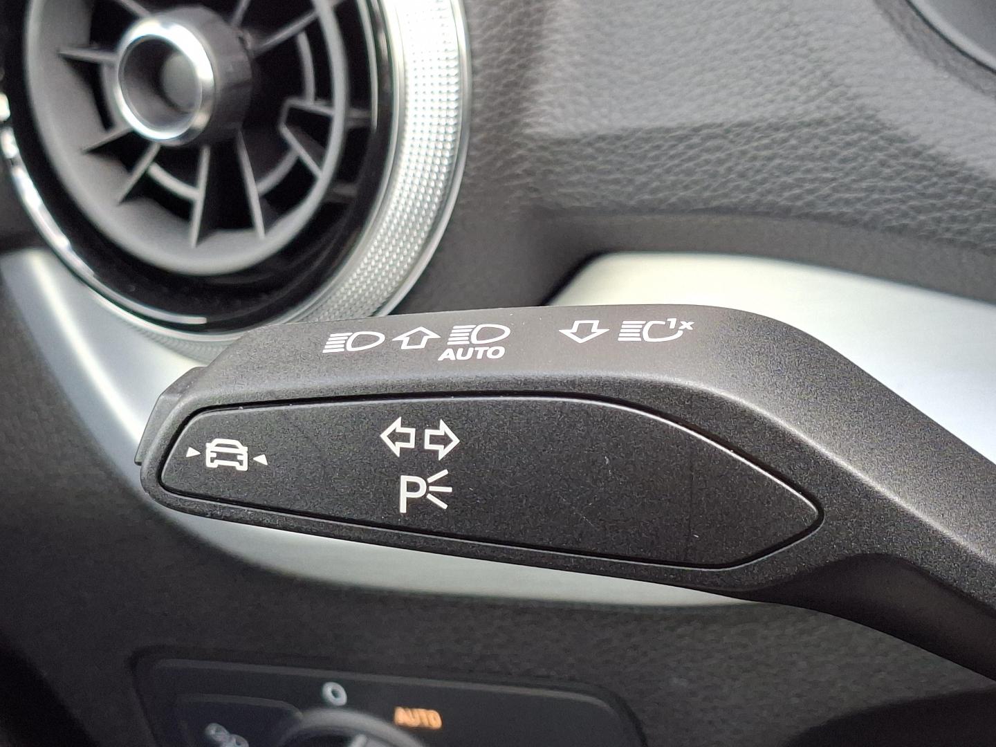 Image about Audi Q2 S line 35 TDI 110 kW (150 ch) S tronic