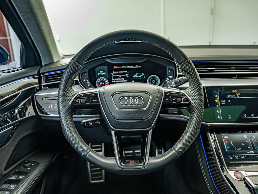 2022 Audi S8 Base - Photo 26