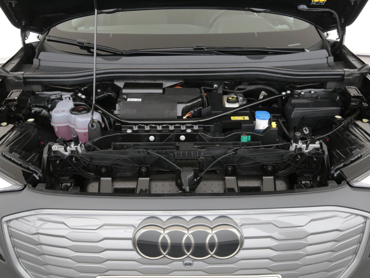 Image about Audi Q4 e-tron 40 e-tron