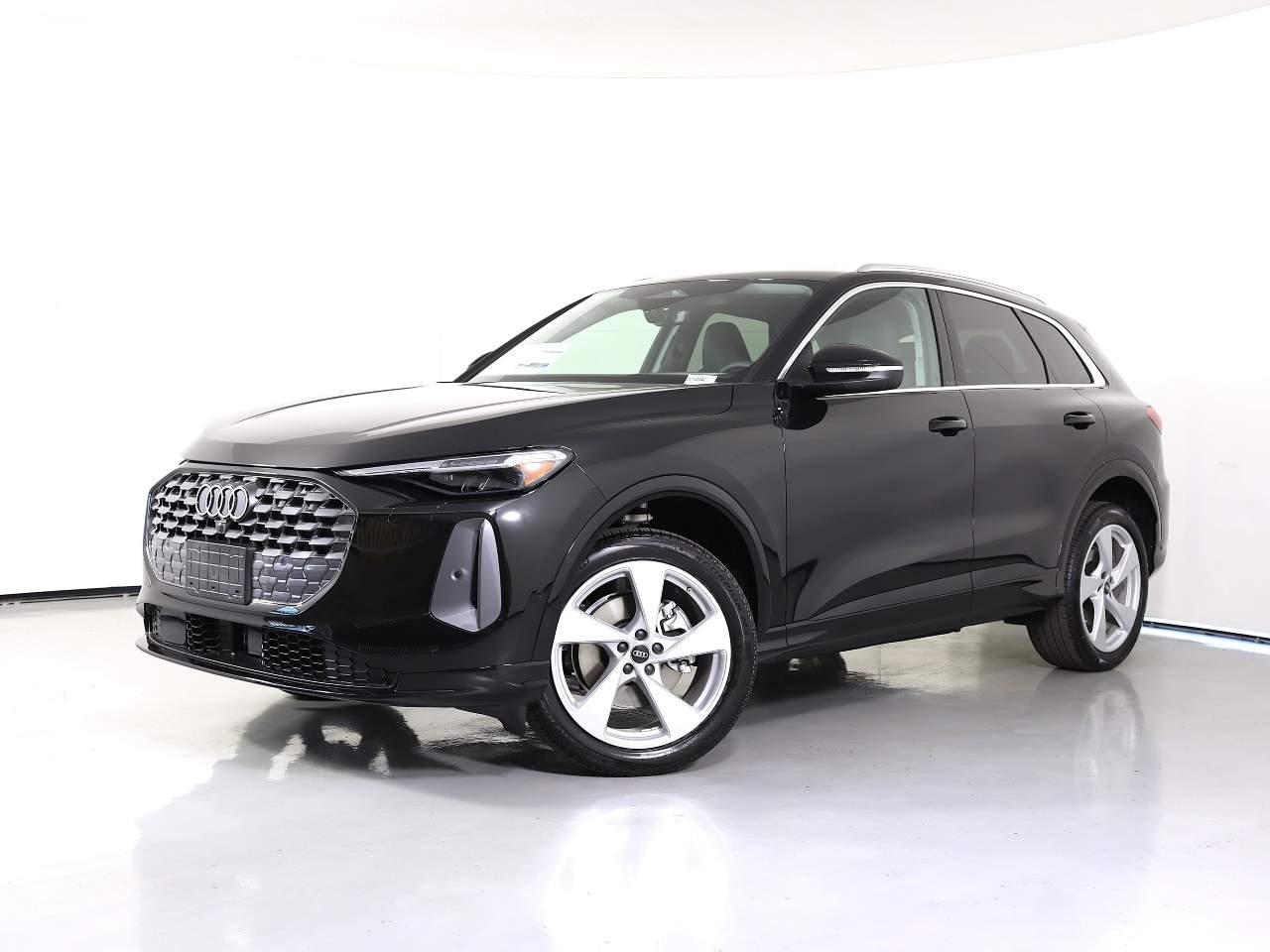 2025 Audi Q5 40 Premium Plus's photo