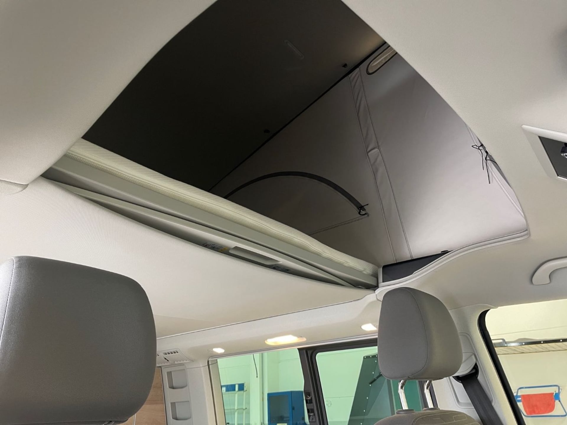 Volkswagen T6.1 California Ocean