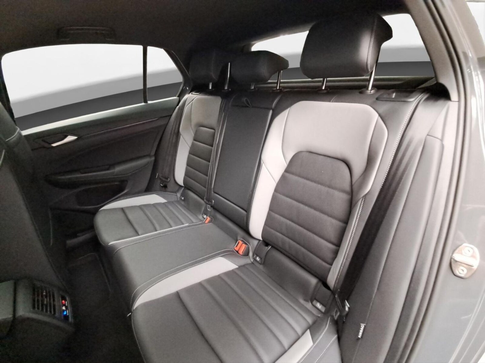 Volkswagen Golf – Bild 9