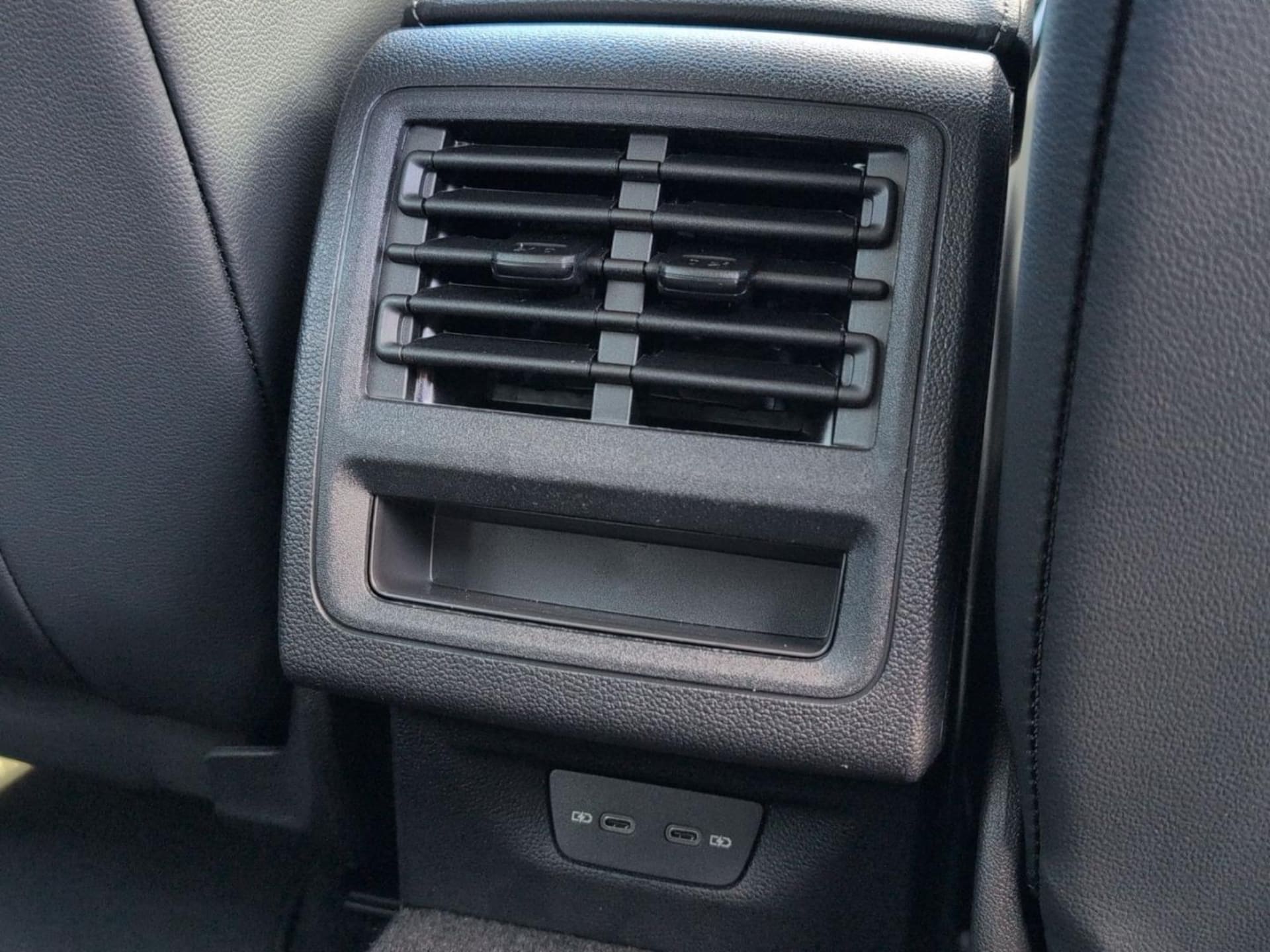 Volkswagen Golf Variant R-Line