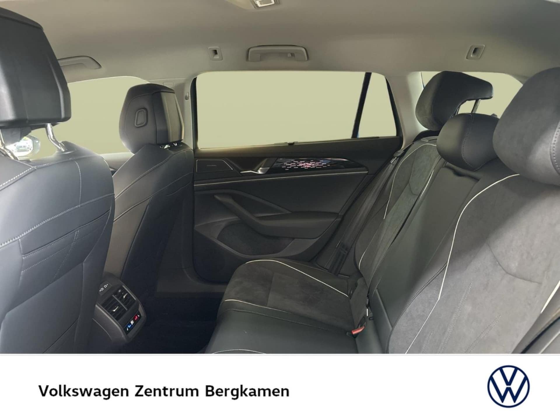 Volkswagen Passat Elegance