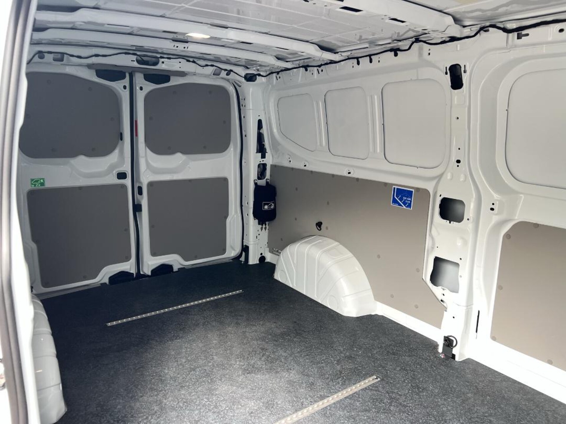 Volkswagen Transporter Kasten langer Radstand