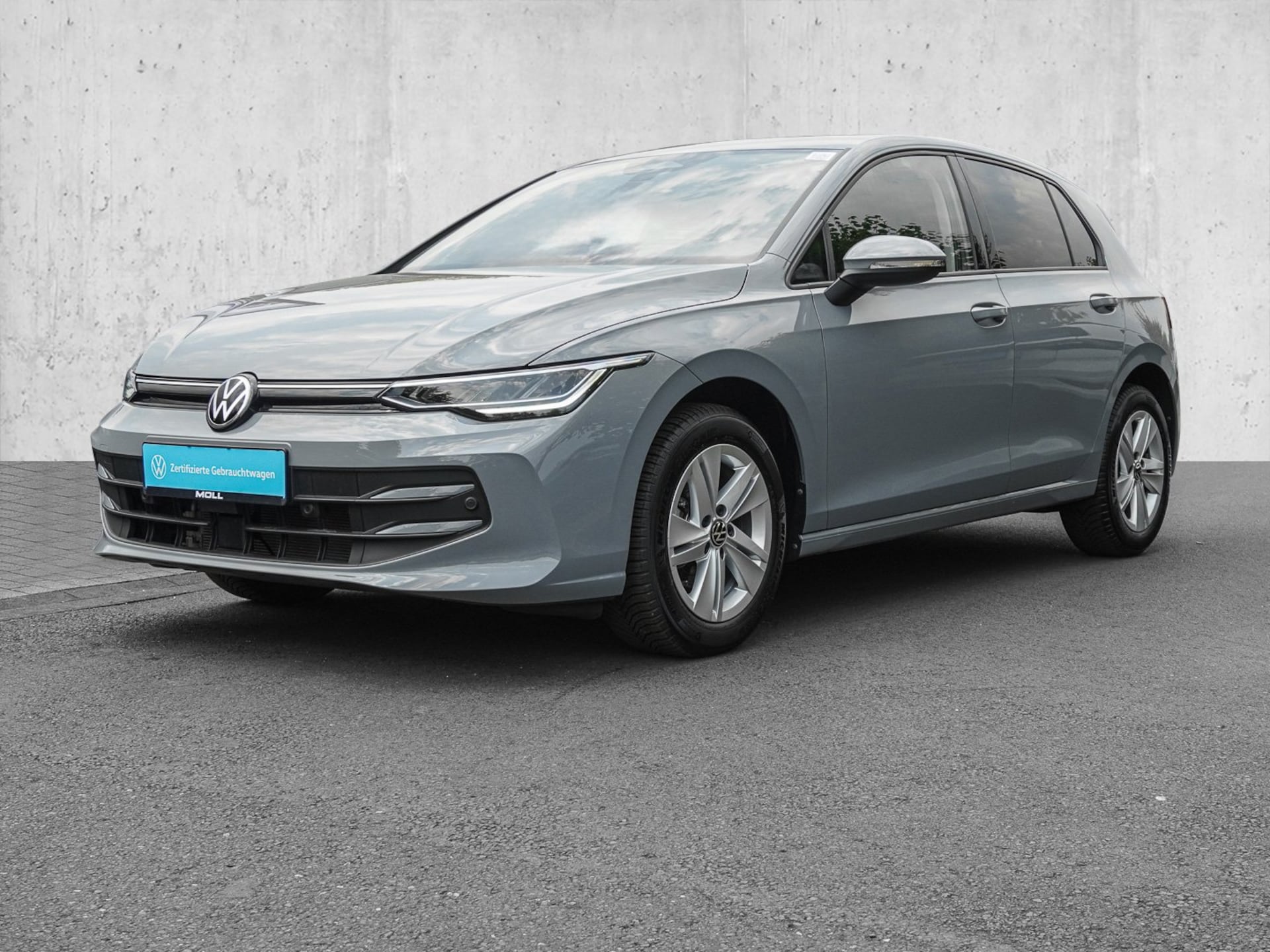 Volkswagen Golf Life