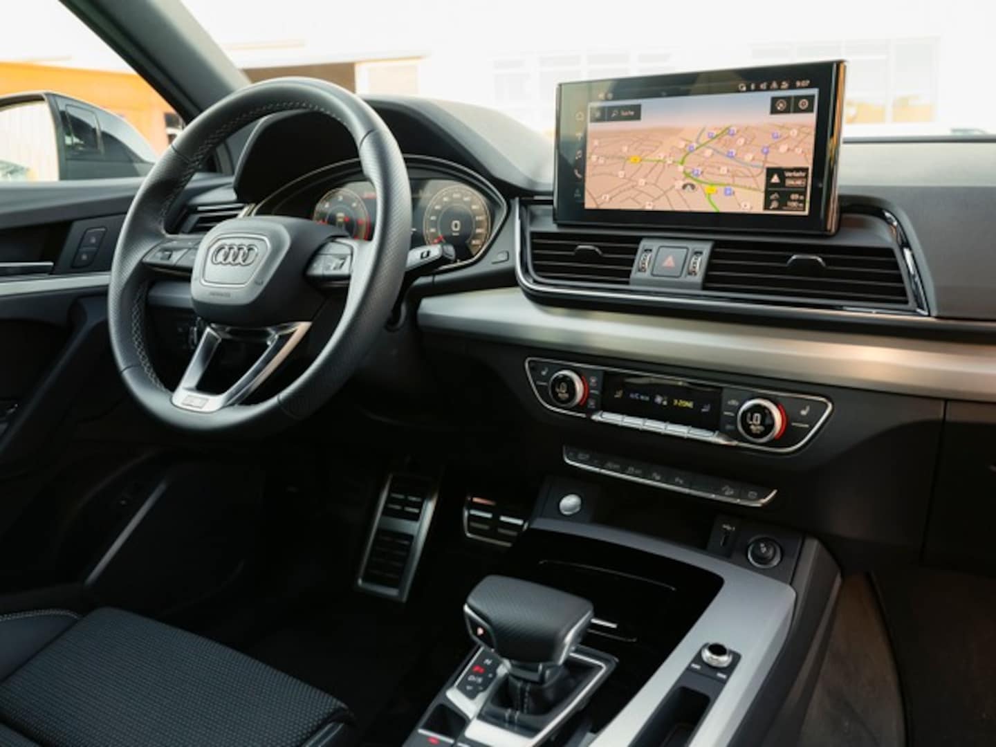 Bild über Audi Q5 Sportback 40 TDI quattro S tronic - für weitere Informationen kontaktieren Sie den Audi Partner