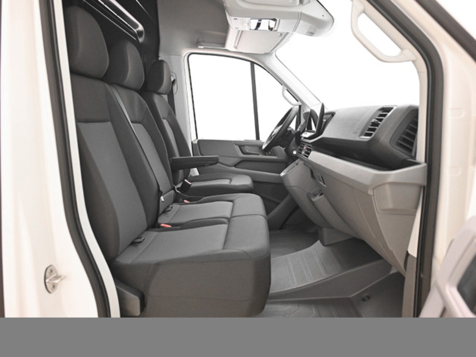 Volkswagen Crafter Kasten mittlerer Radstand – Bild 13