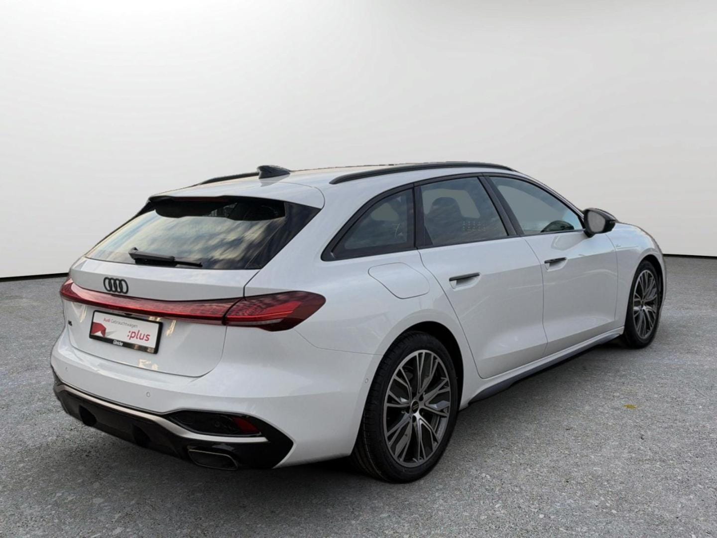 Bild über Audi A5 Avant TFSI 150 kW S tronic - für weitere Informationen kontaktieren Sie den Audi Partner