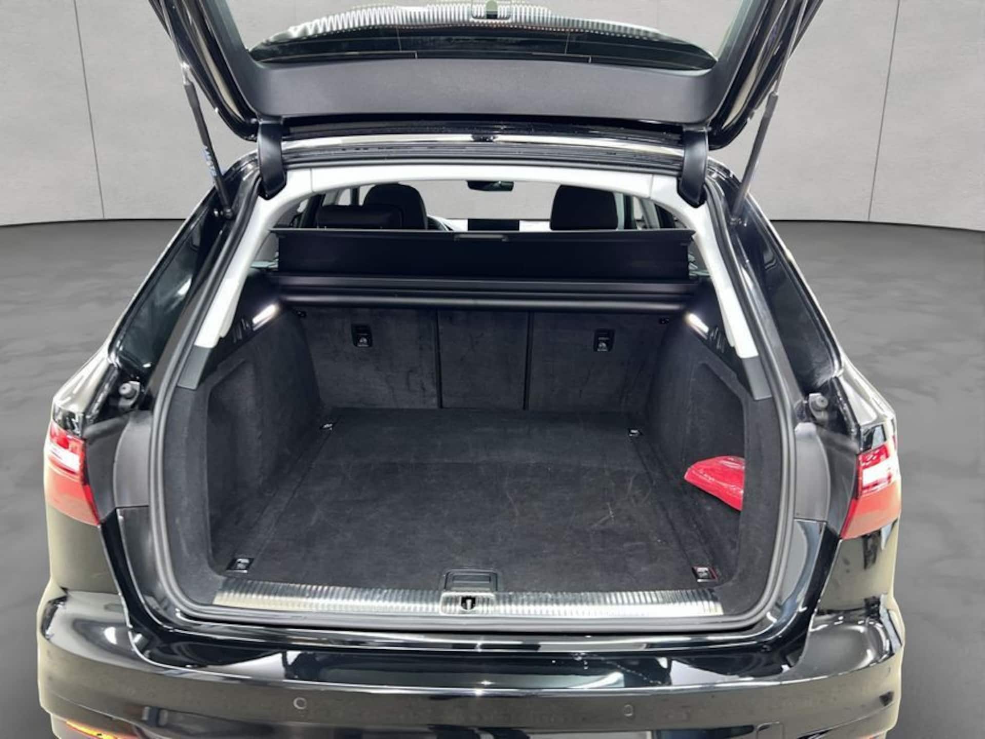 Audi A4 Avant S line