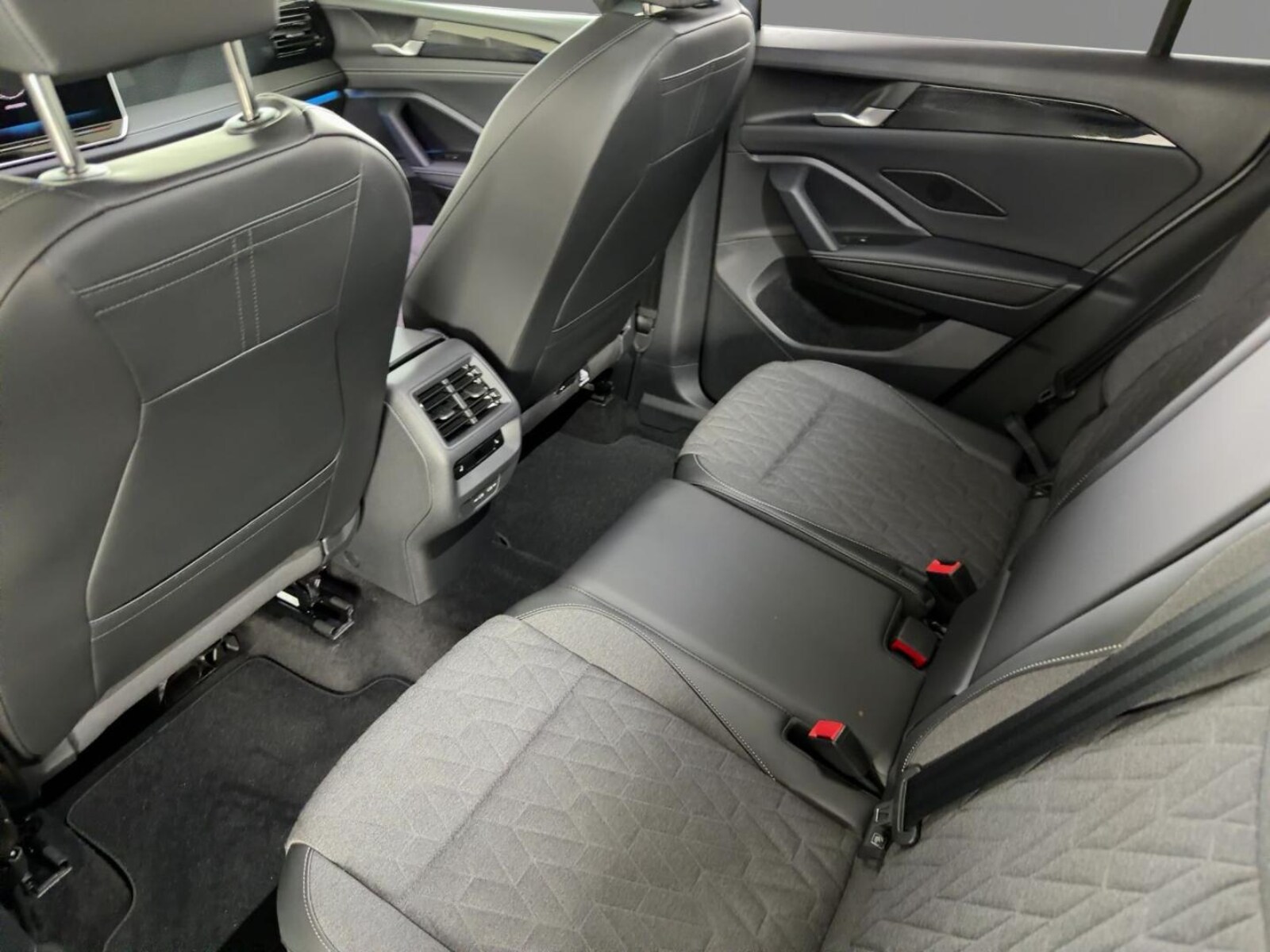 Volkswagen Tiguan – Bild 10