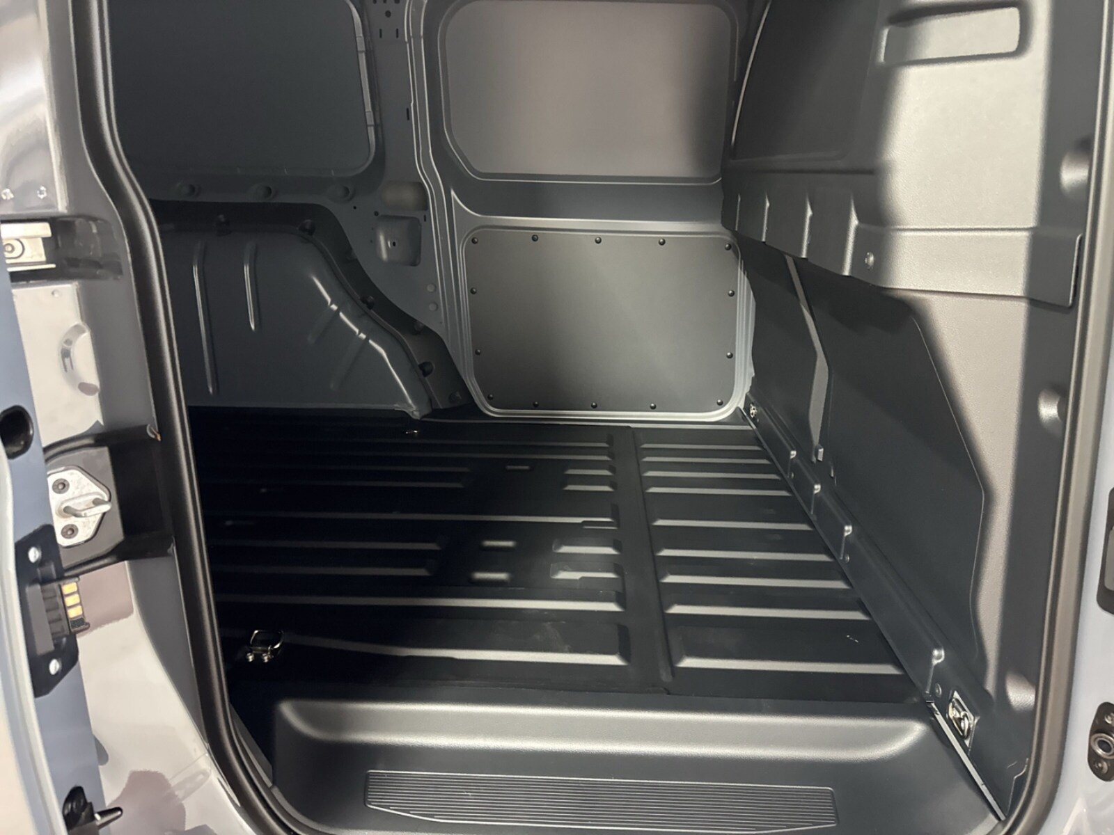 Volkswagen Caddy Maxi Cargo – Bild 11