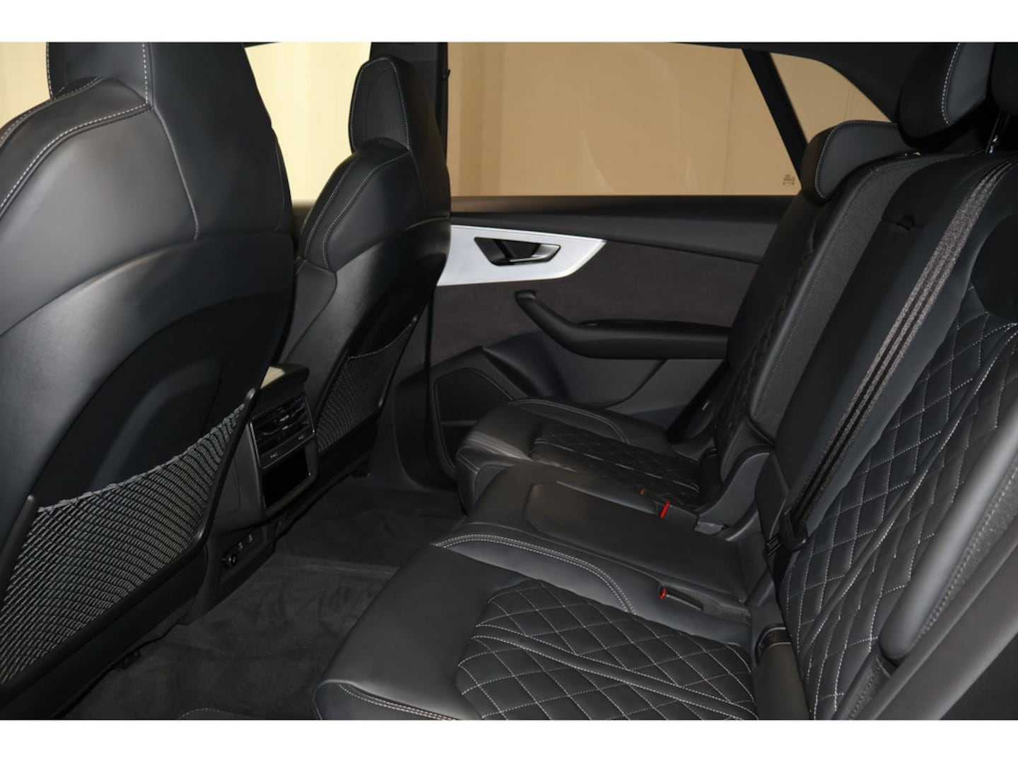 Bild über Audi Q8 SUV 50 TDI quattro tiptronic - für weitere Informationen kontaktieren Sie den Audi Partner
