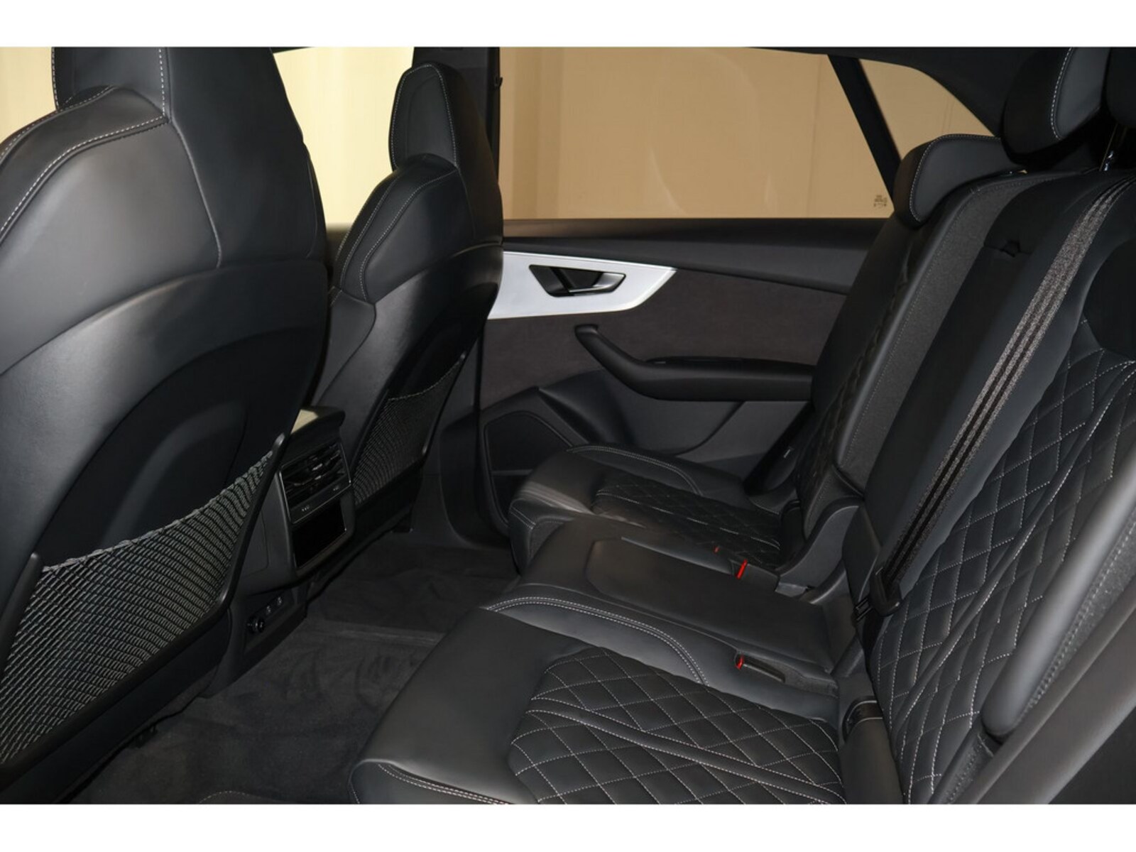 Audi Q8 – Bild 12