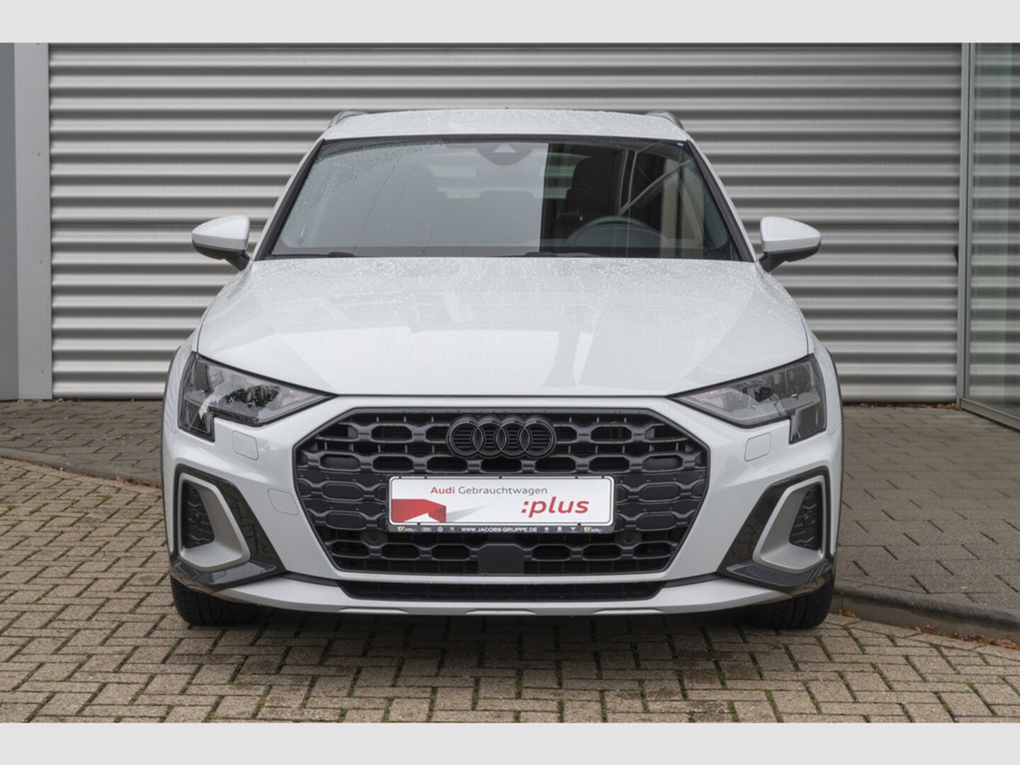 Bild über Audi A3 allstreet 35 TFSI S tronic - für weitere Informationen kontaktieren Sie den Audi Partner