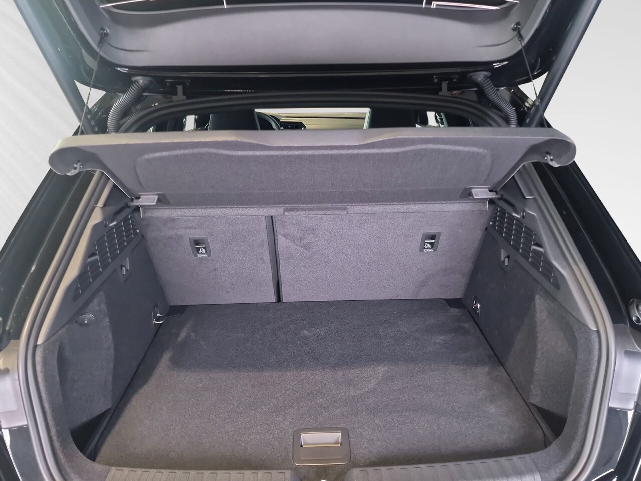 Image about Audi A3 Sportback TFSI e S line 45 TFSI e S tronic