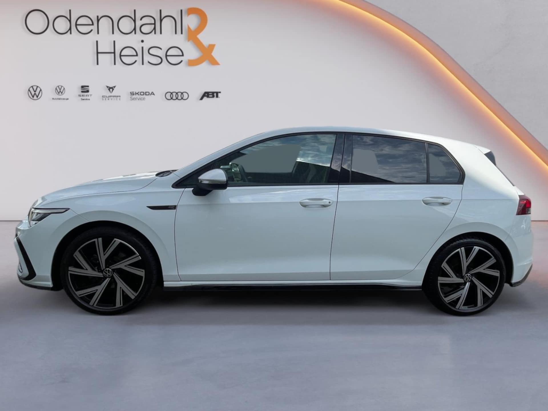 Volkswagen Golf R-Line