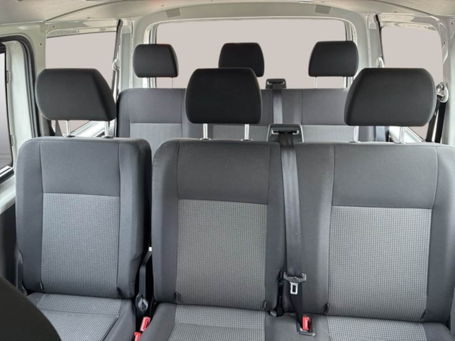 Volkswagen T6.1 Transporter Kombi kurzer Radstand