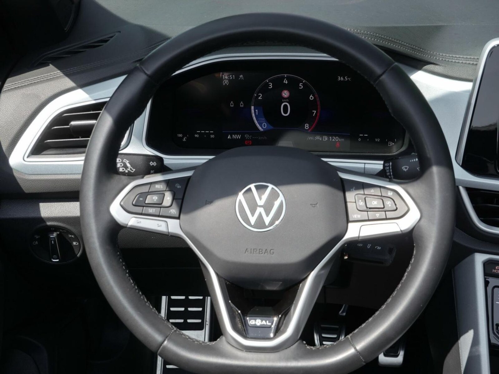 Volkswagen T-Roc Cabriolet – Bild 9