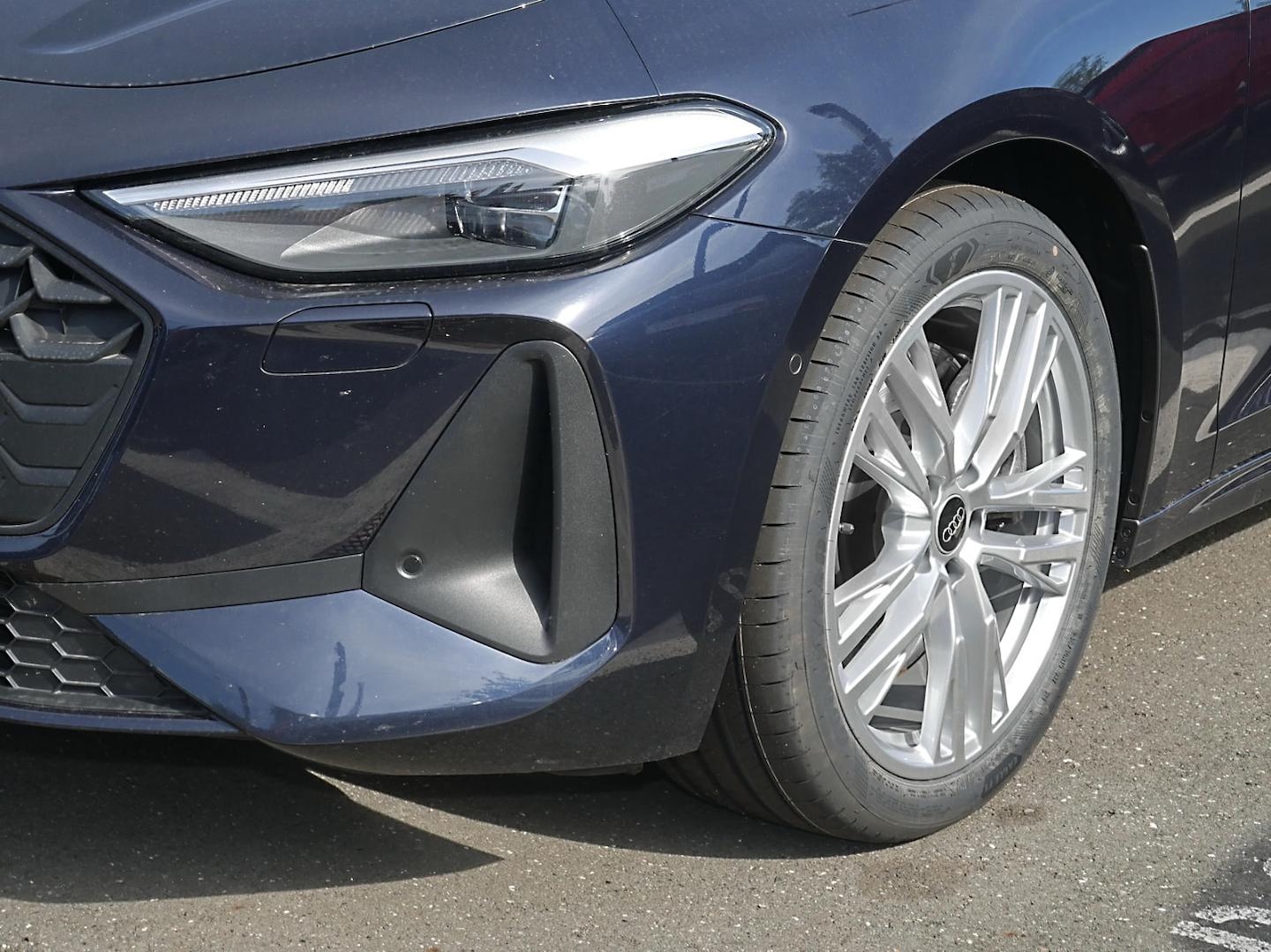 Bild über Audi A5 Avant e-hybrid e-hybrid quattro 220 kW S tronic - für weitere Informationen kontaktieren Sie den Audi Partner