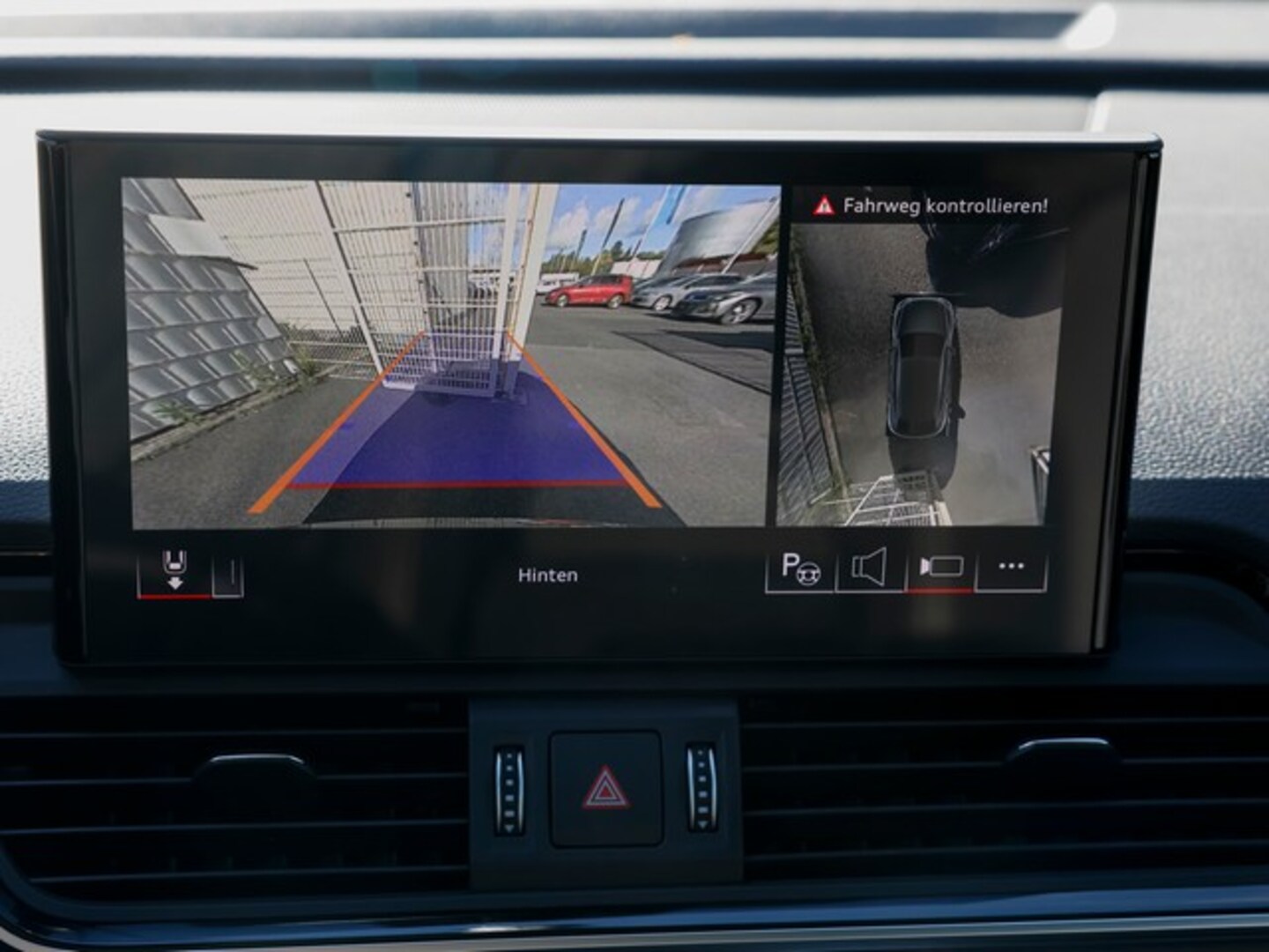 Bild über Audi Q5 Sportback 40 TDI quattro S tronic - für weitere Informationen kontaktieren Sie den Audi Partner
