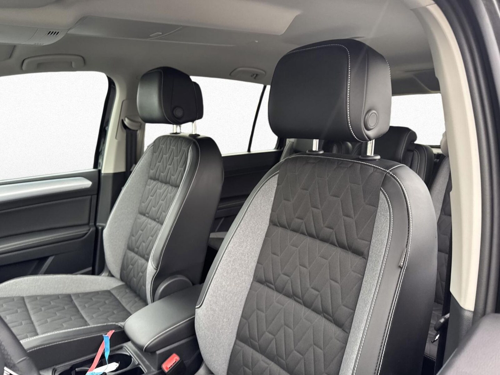 Volkswagen Touran – Bild 10