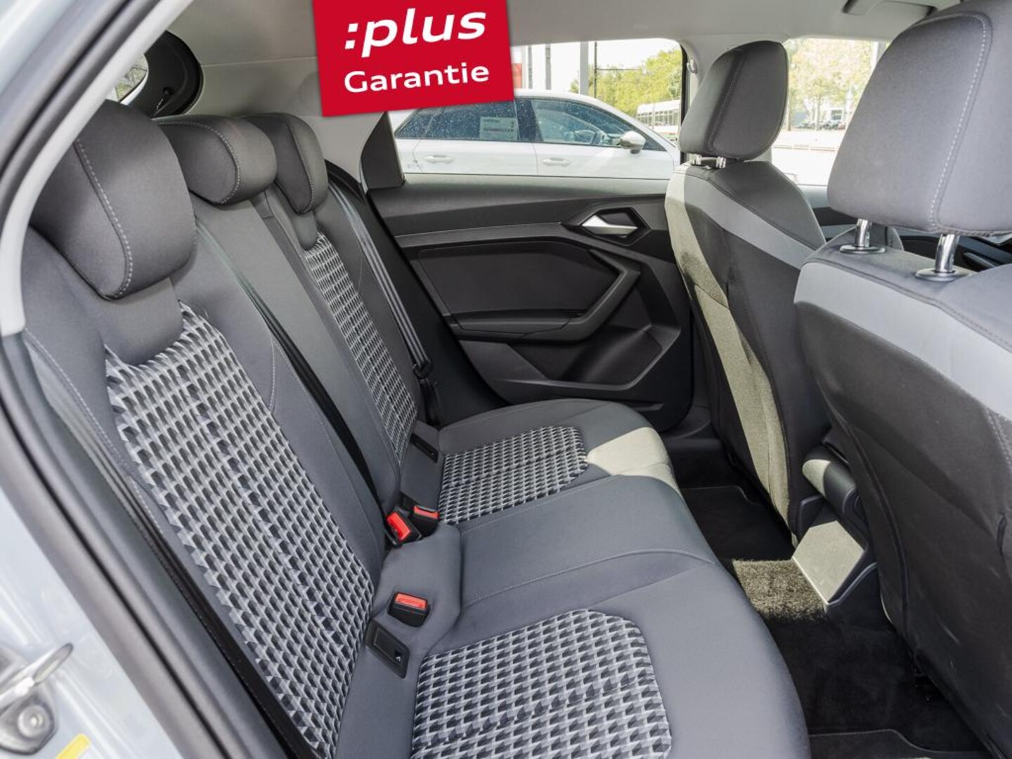 Bild über Audi A1 Sportback S line 25 TFSI S tronic - für weitere Informationen kontaktieren Sie den Audi Partner
