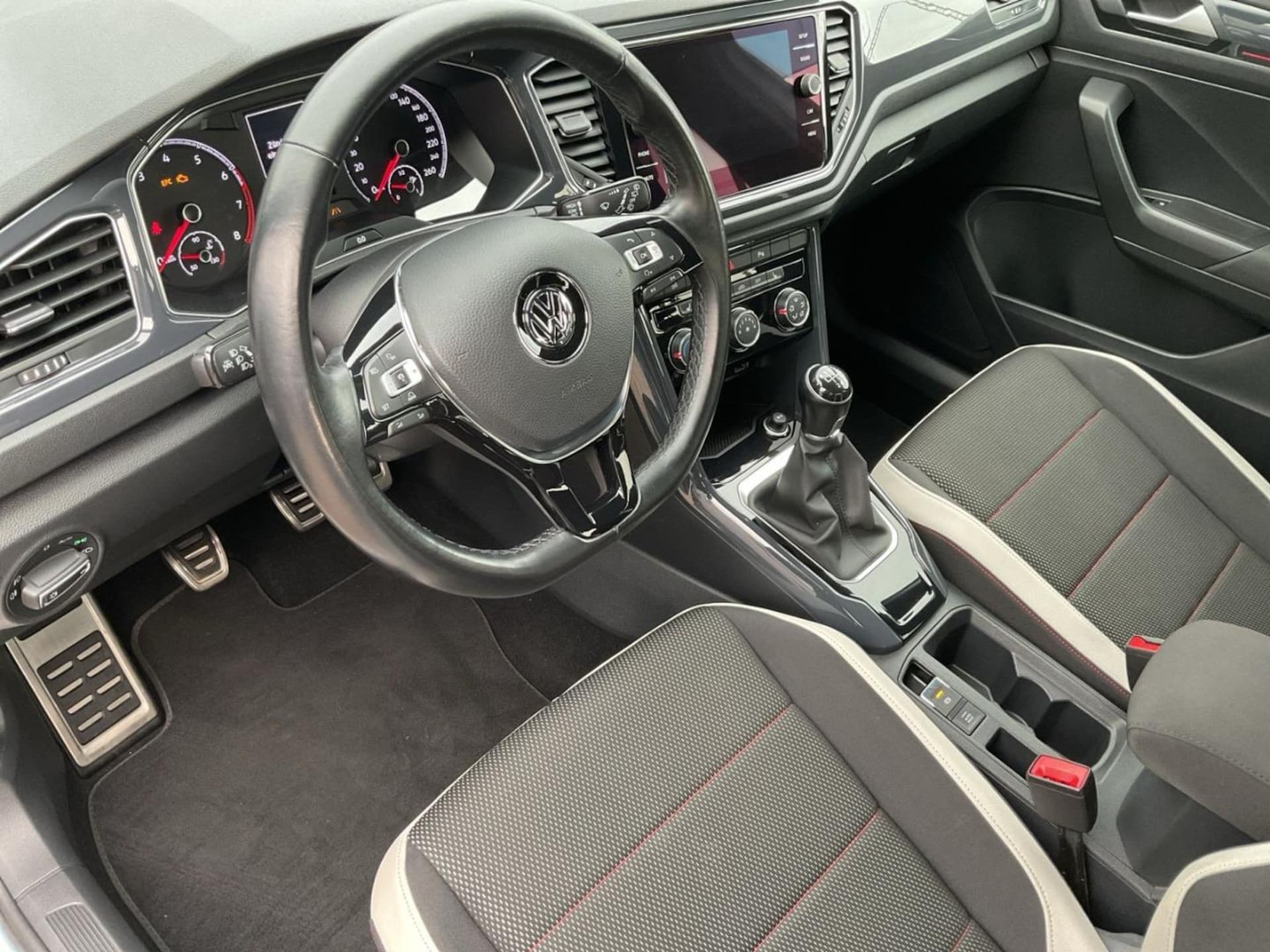 Volkswagen T-Roc Sport