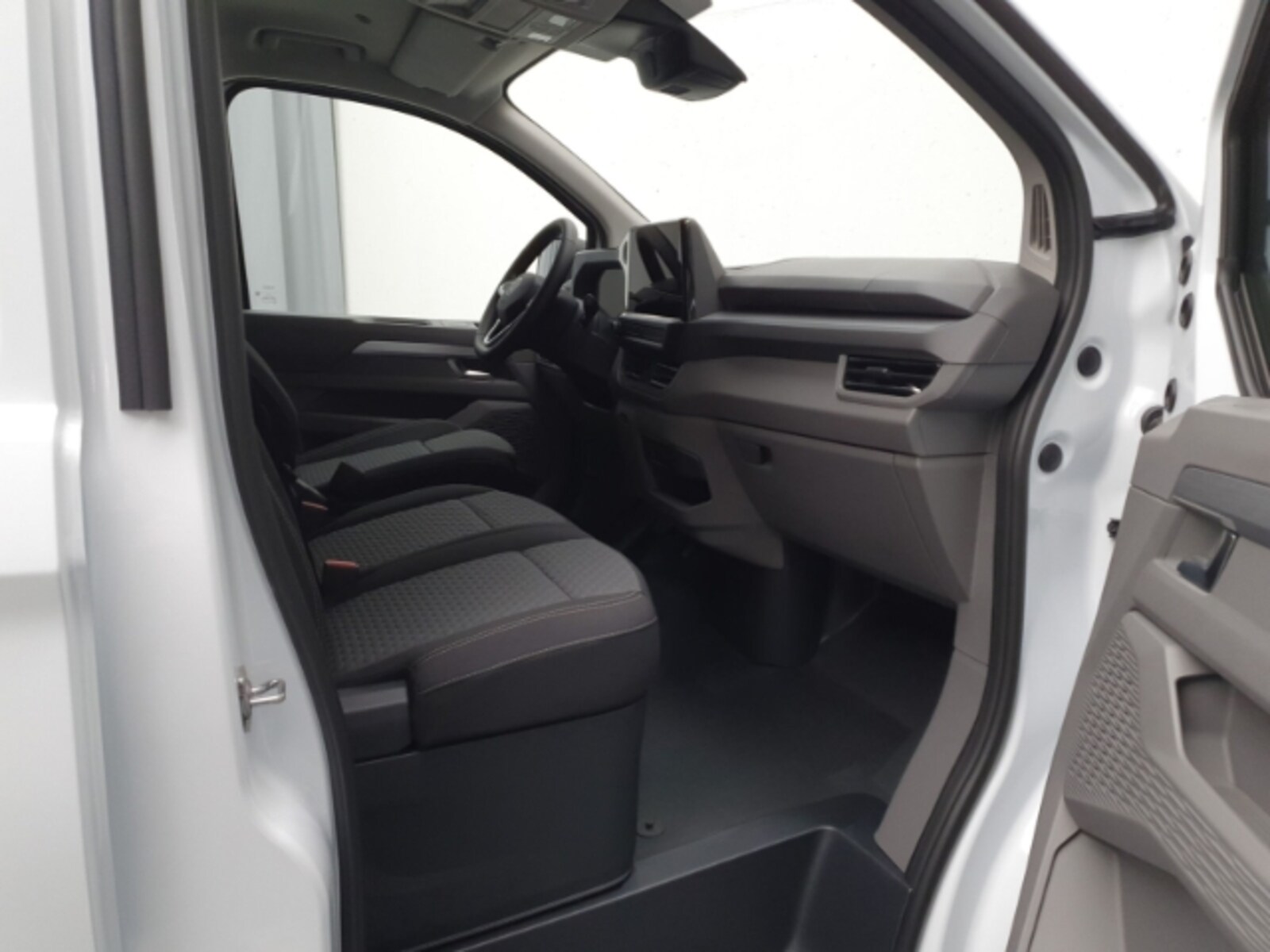Volkswagen Transporter Kasten langer Radstand – Bild 8