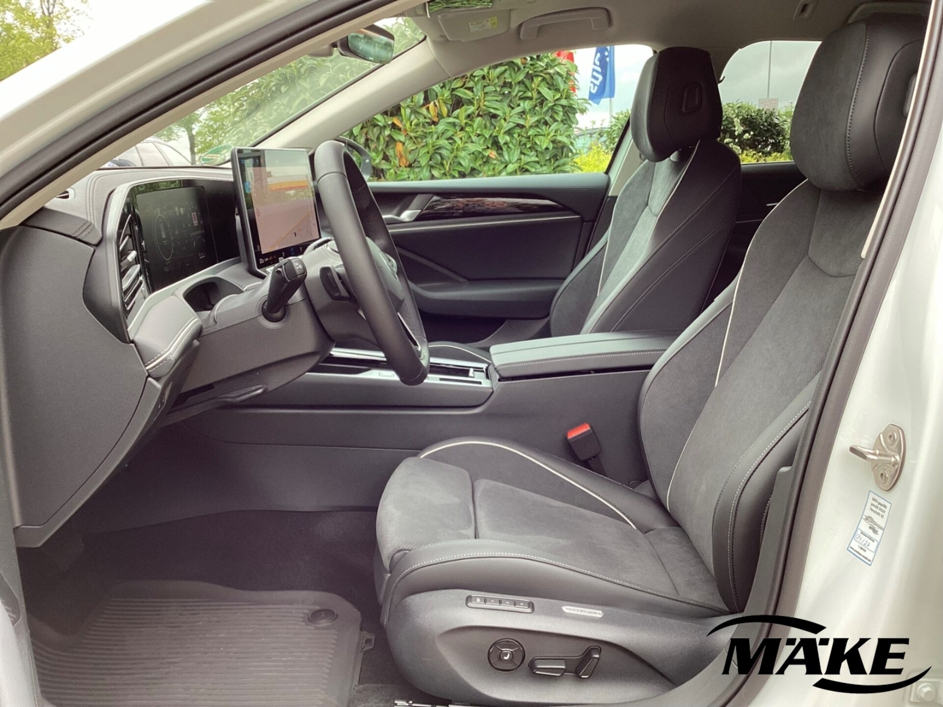 Volkswagen Passat Elegance