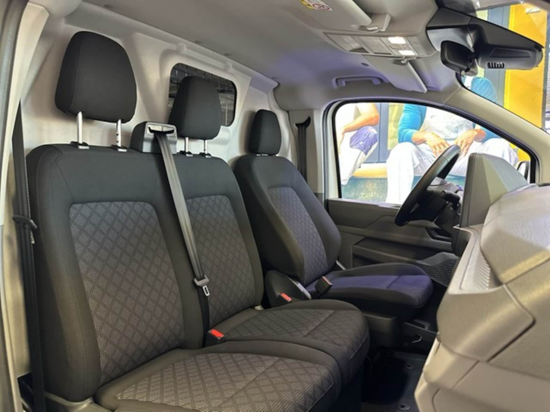 Volkswagen Transporter Kasten kurzer Radstand