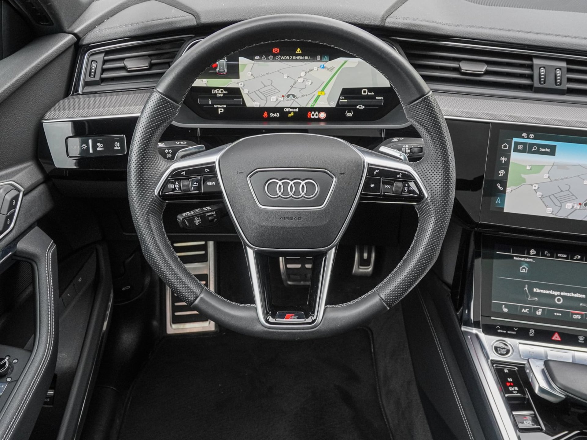 Audi Q8 e-tron S line