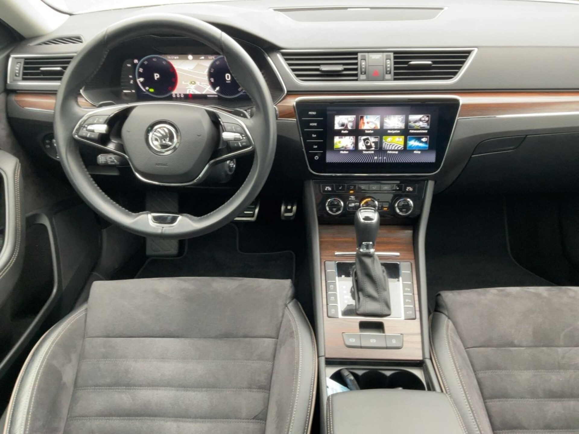 Skoda Superb Combi Scout