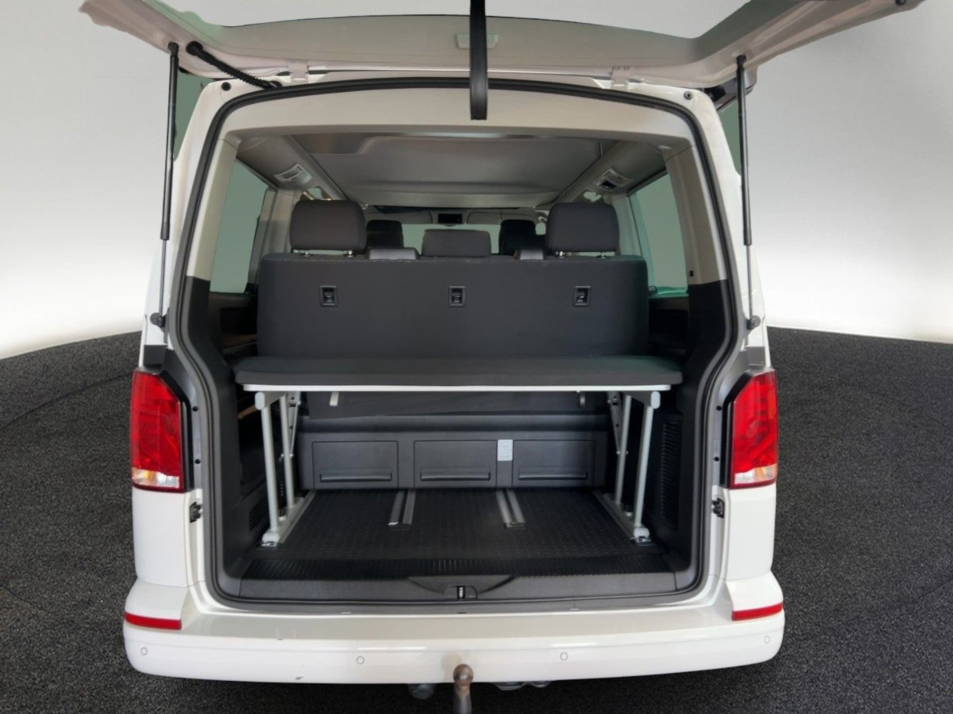Volkswagen T6.1 California Beach