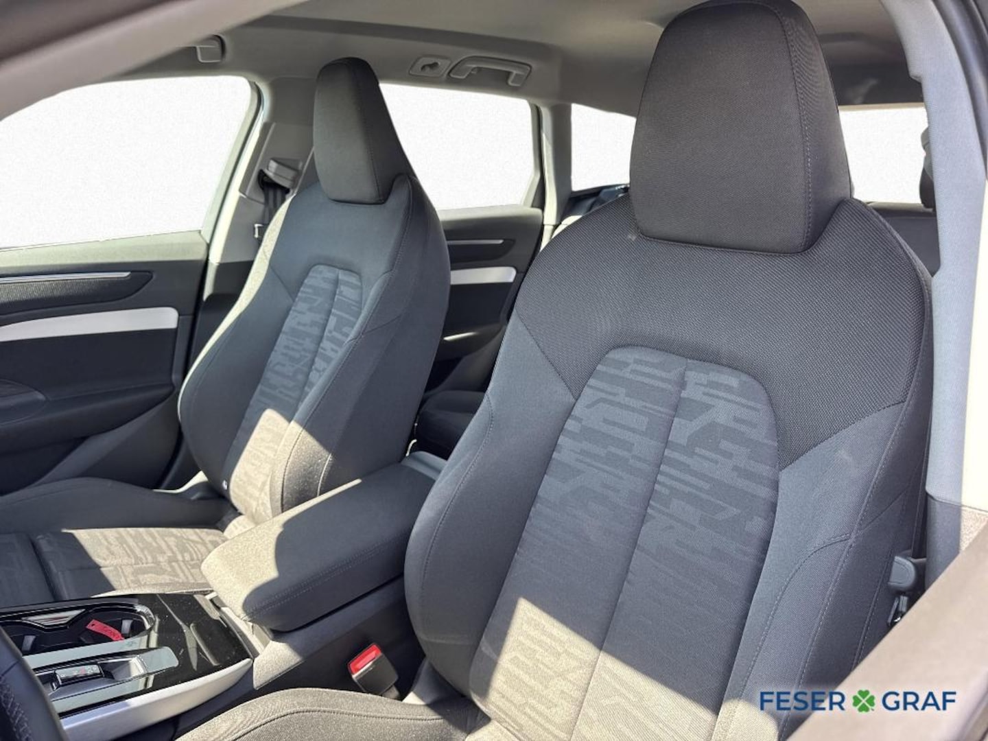 Bild über Audi A6 Avant TFSI 150 kW S tronic - für weitere Informationen kontaktieren Sie den Audi Partner