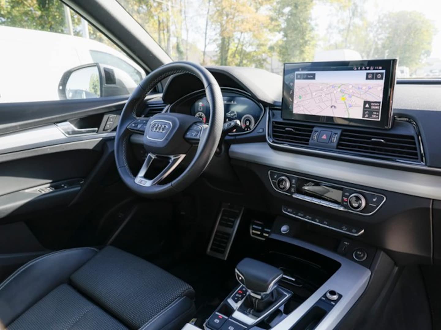 Bild über Audi Q5 Sportback 40 TDI quattro S tronic - für weitere Informationen kontaktieren Sie den Audi Partner