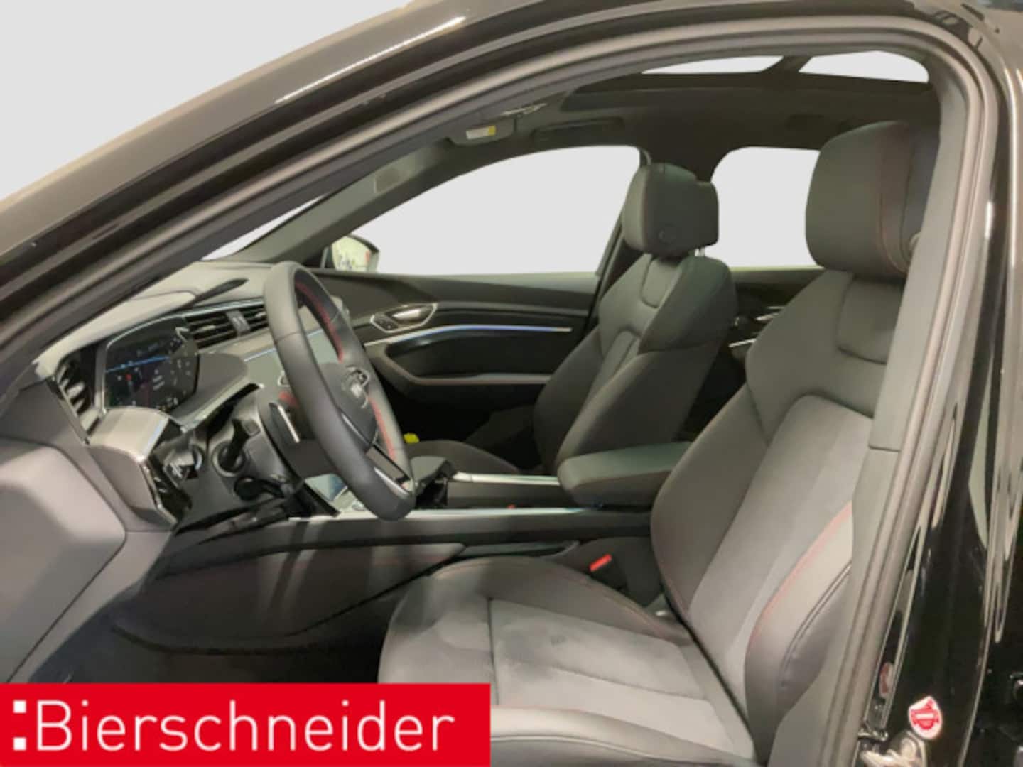 Bild über Audi Q8 e-tron S line 55 e-tron quattro - für weitere Informationen kontaktieren Sie den Audi Partner