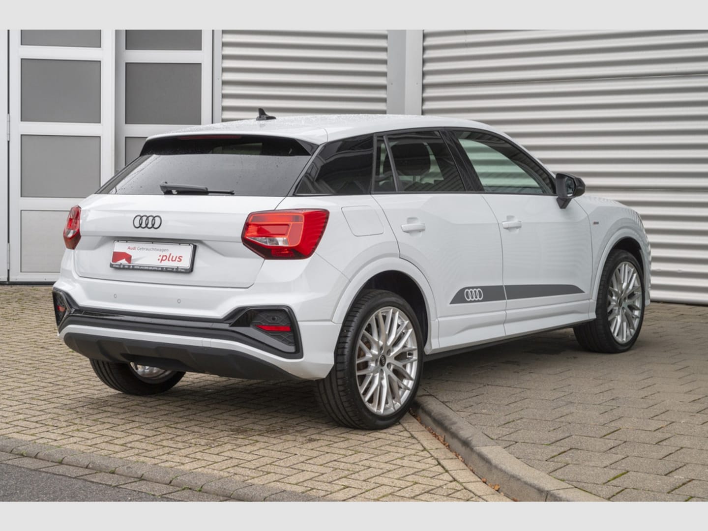 Bild über Audi Q2 S line 30 TDI S tronic - für weitere Informationen kontaktieren Sie den Audi Partner