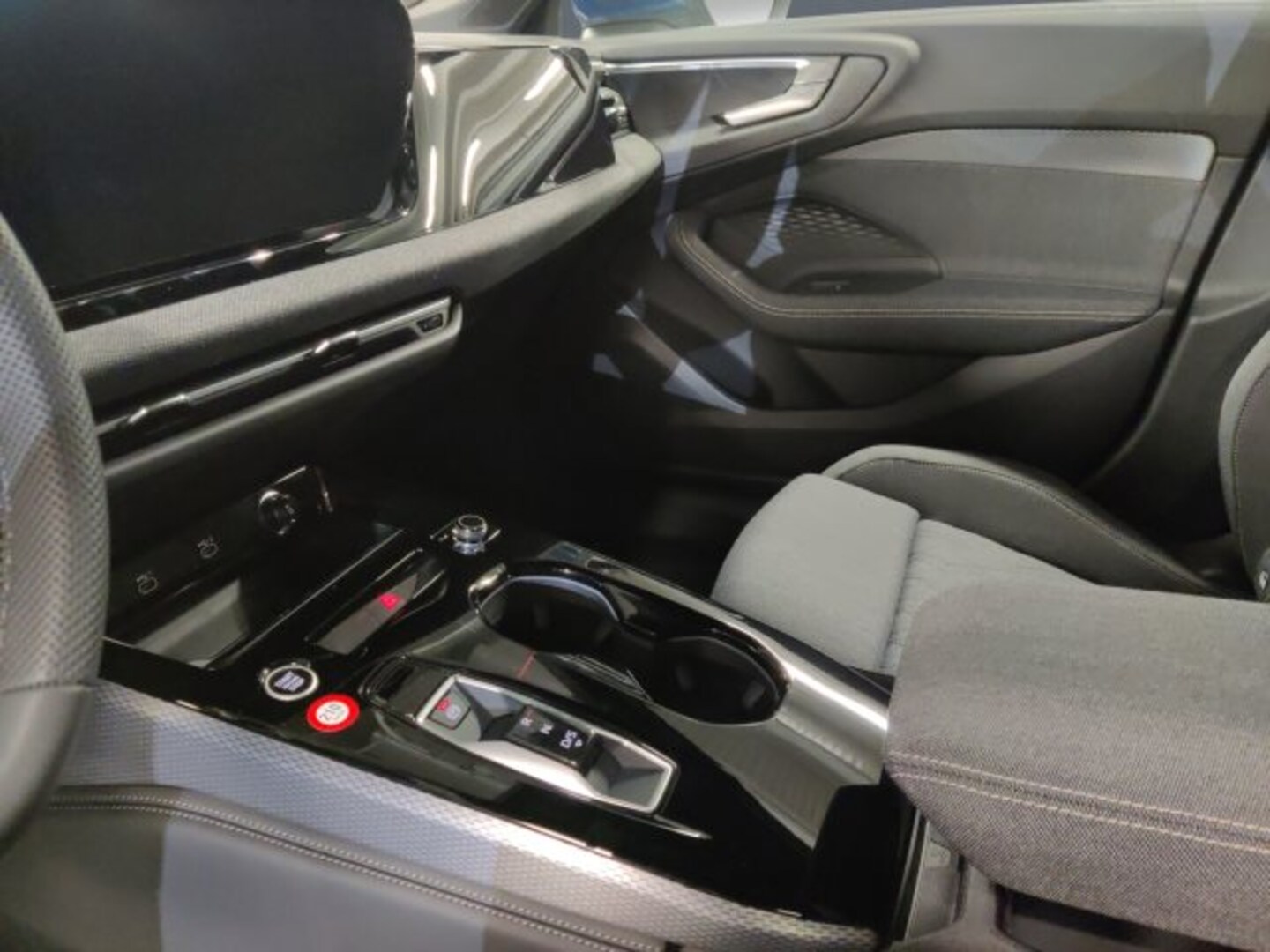 Bild über Audi A5 Avant TFSI quattro S tronic - für weitere Informationen kontaktieren Sie den Audi Partner