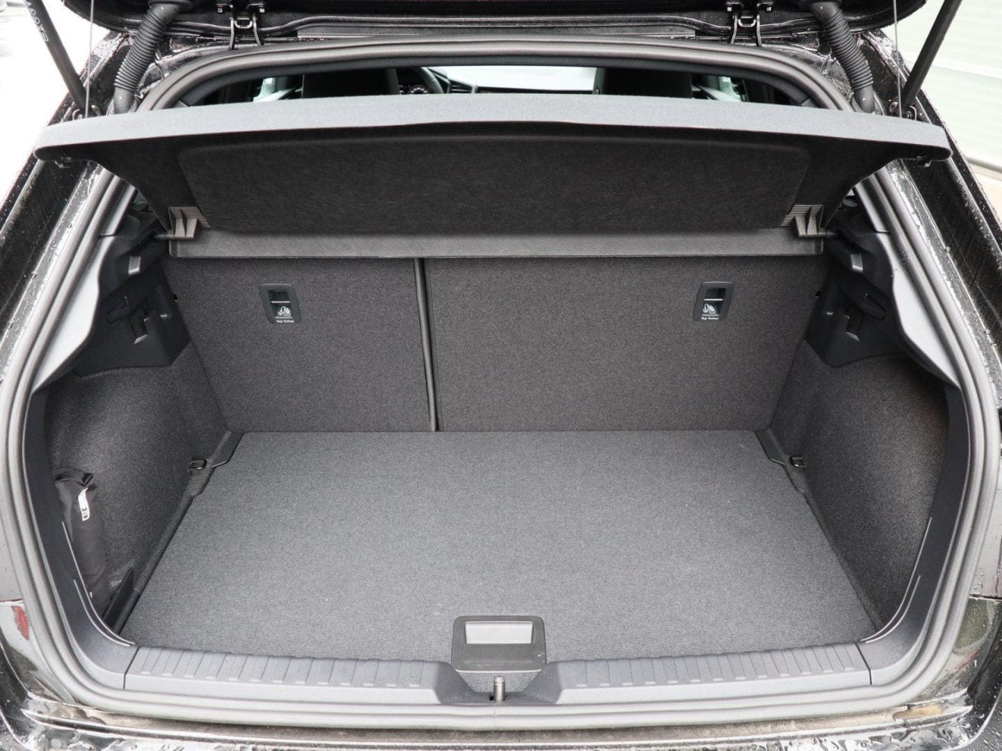Bild über Audi A1 Sportback S line 35 TFSI S tronic - für weitere Informationen kontaktieren Sie den Audi Partner