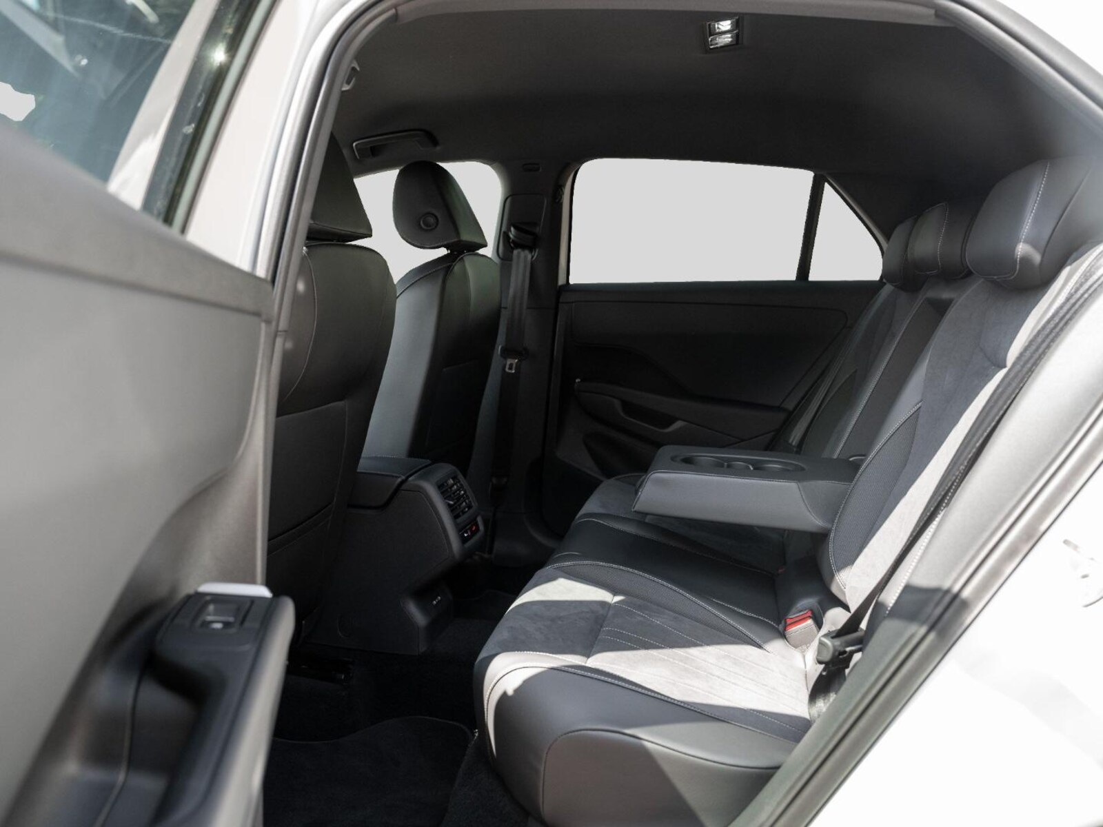 Volkswagen T-Roc – Bild 8