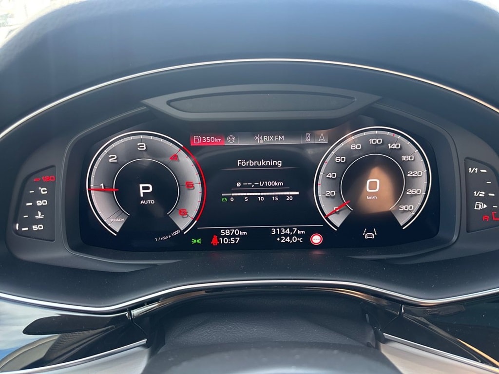 Bild som visar Audi Q8 SUV Q8 SUV 50 TDI quattro 286 hk tiptronic - för mer information kontakta din Audi Partner