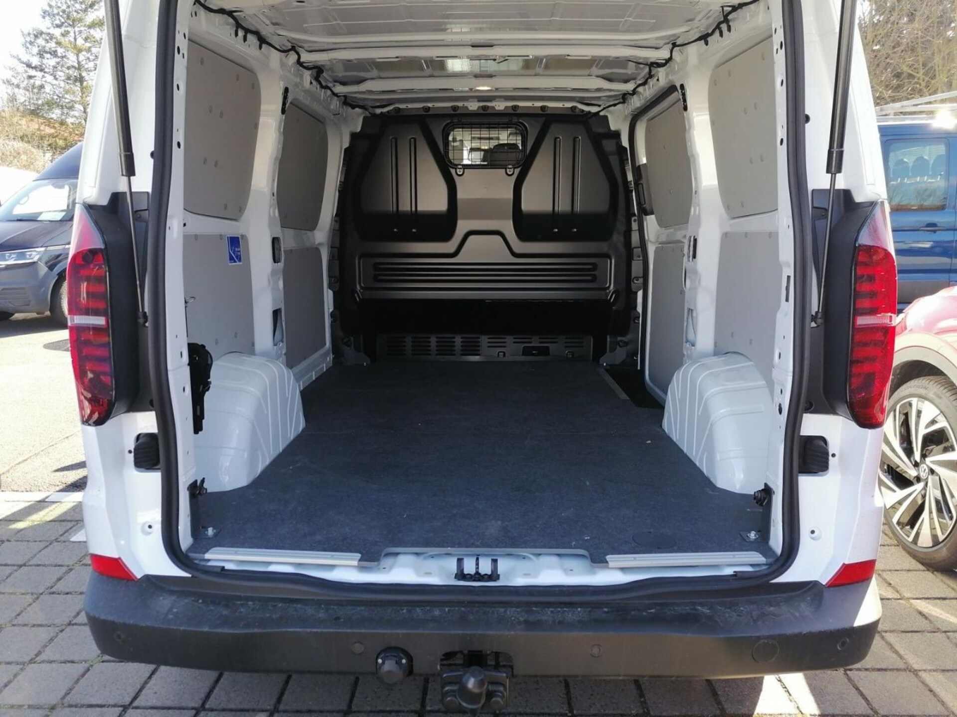 Volkswagen Transporter Kasten kurzer Radstand