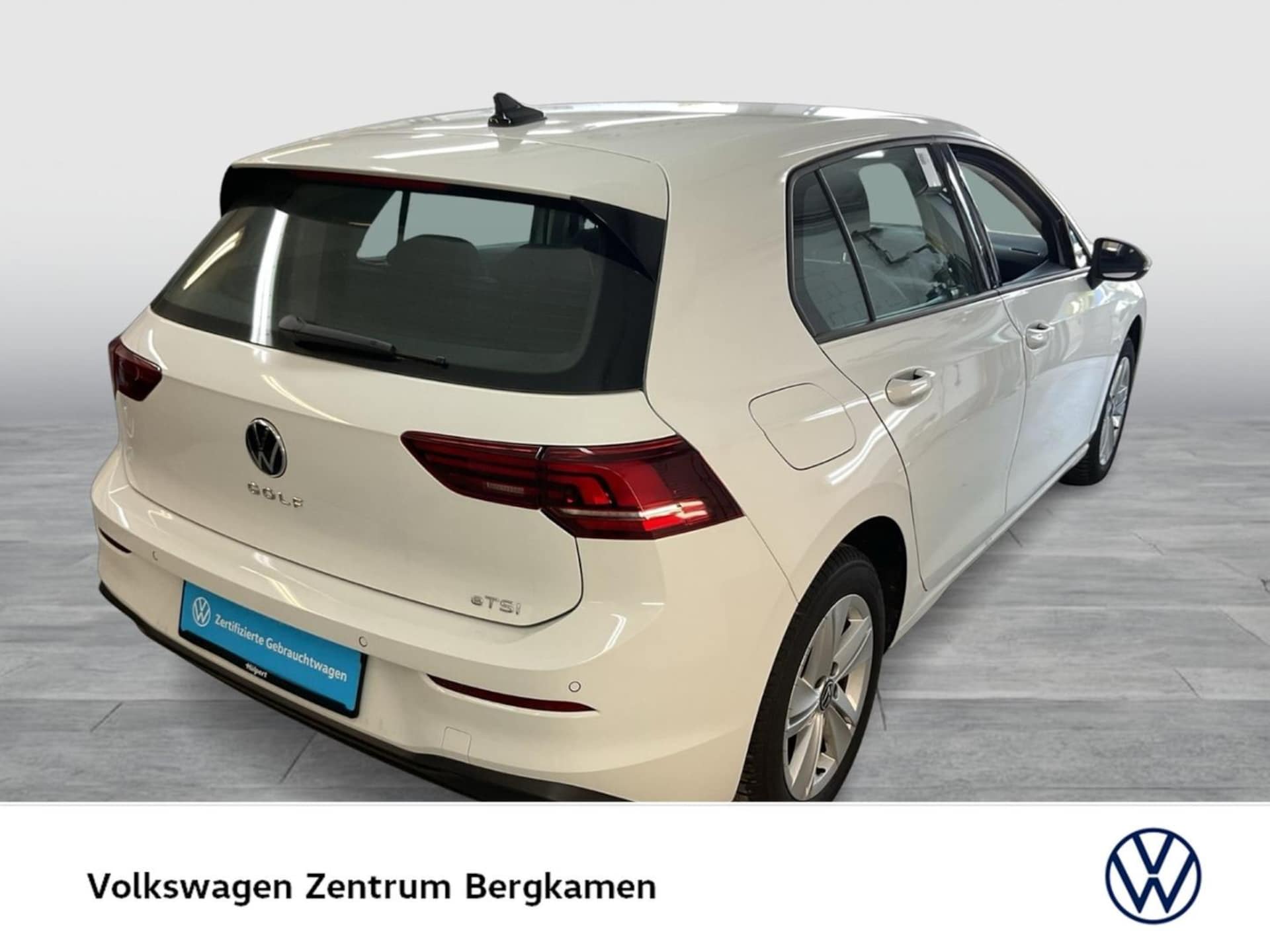 Volkswagen Golf Life