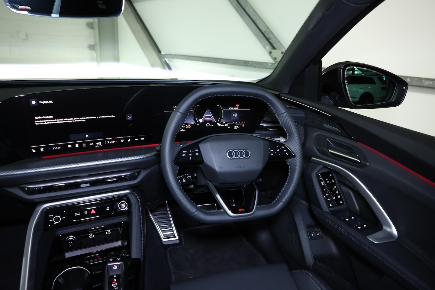 Image about Audi Q5 SUV e-hybrid quattro S tronic