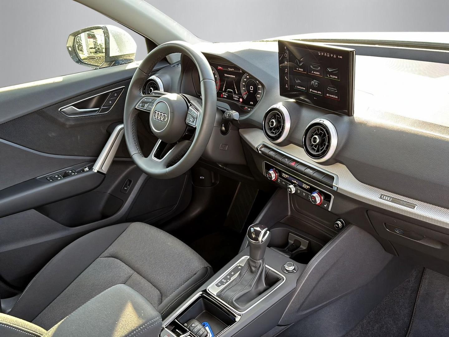 Bild über Audi Q2 S line 35 TFSI S tronic - für weitere Informationen kontaktieren Sie den Audi Partner